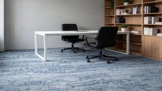 Teppichfliesen für die Schulbibliothek, umweltfreundliches, fokussiertes Design